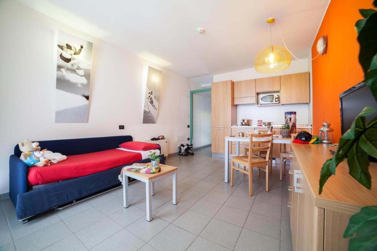 Teleo Vacanze - Villaggio Olimpico Di Colle Sestriere Eksteriør billede